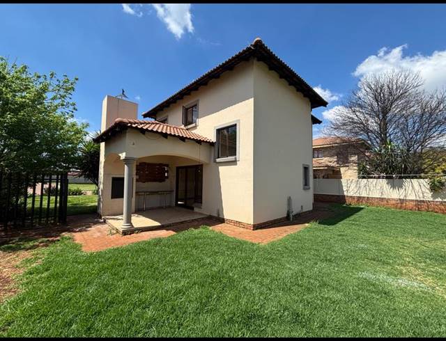 3 BEDROOM PROPERTY TO RENT IN KENLEAF